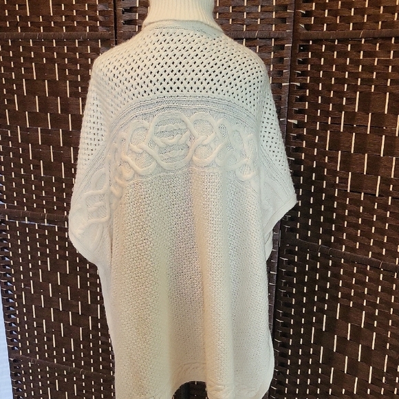 Ralph Lauren Ivory Turtleneck Poncho - Picture 3 of 7